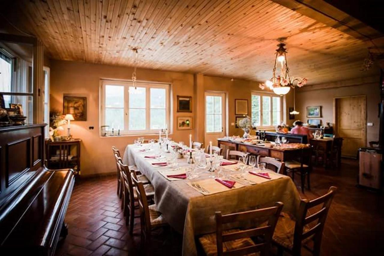 Agriturismo Di Charme E Ristorante Stallato Il Filo Di Paglia Carro Exterior photo